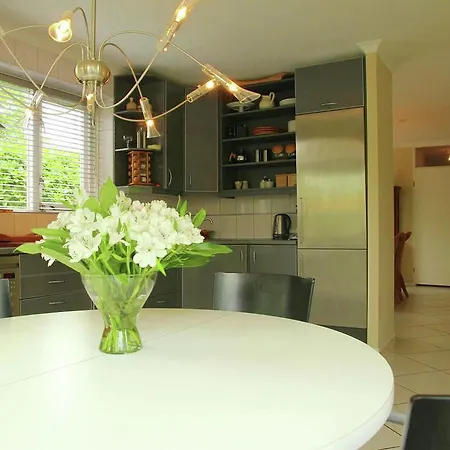 Holiday Sunny Corner * Heiloo