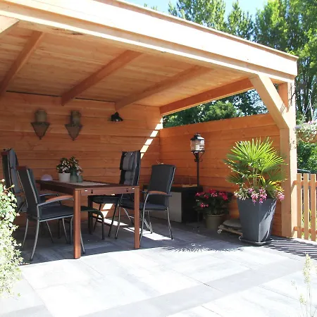 Holiday Sunny Corner Heiloo